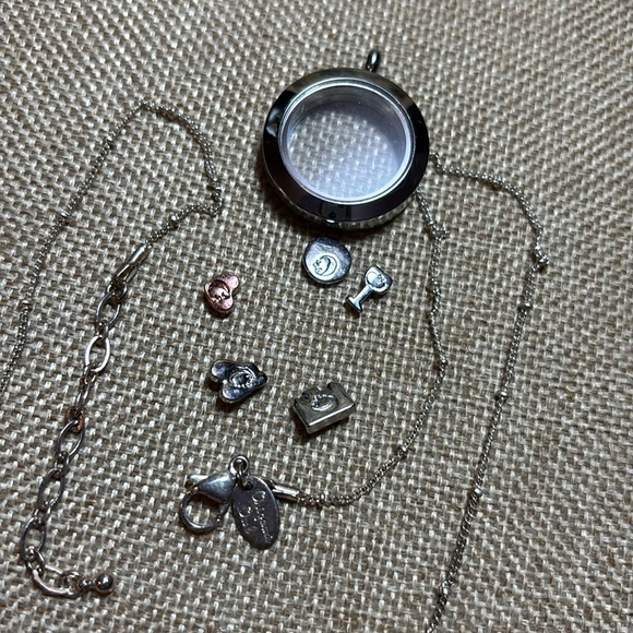 Origami Owl Silver Tone  Necklace 5 Floating Crystal Enamel Charms Locket 17.5”L - Picture 9 of 13